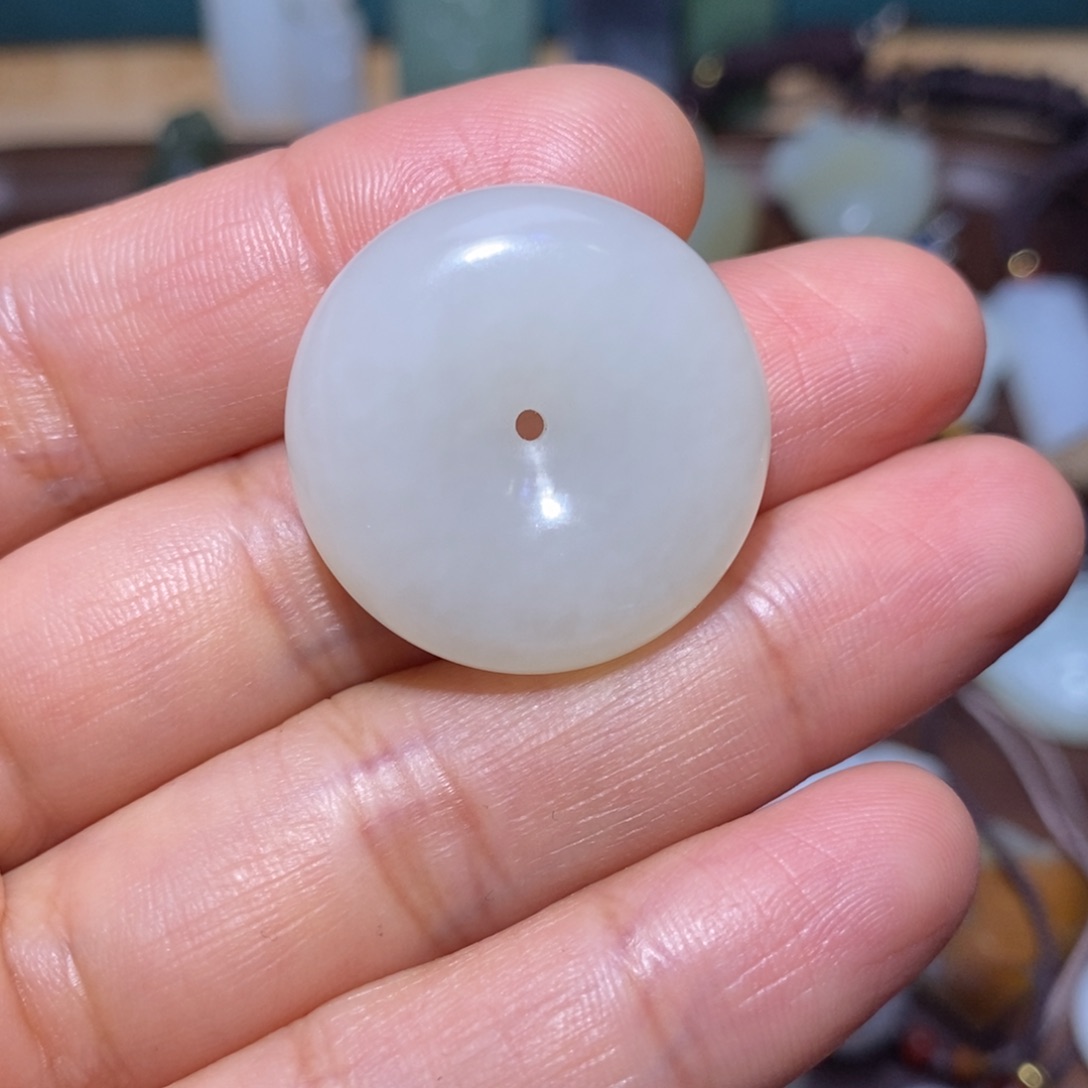 和田玉吊坠(不含链)未镶嵌