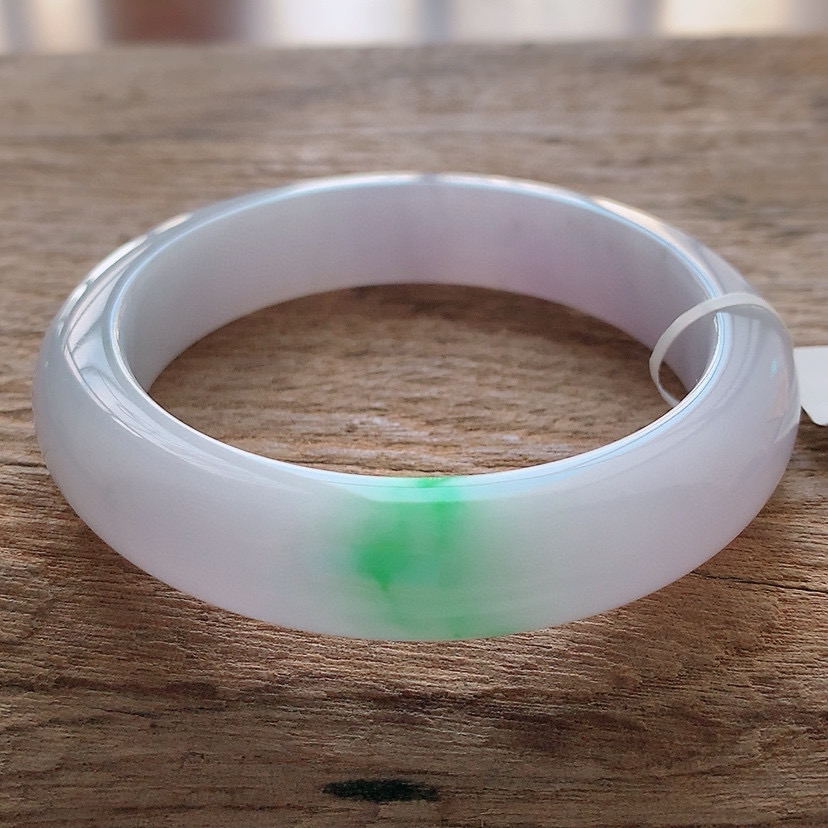 正圈54-55mm 冰润春彩飘阳绿天然缅甸翡翠A货手镯