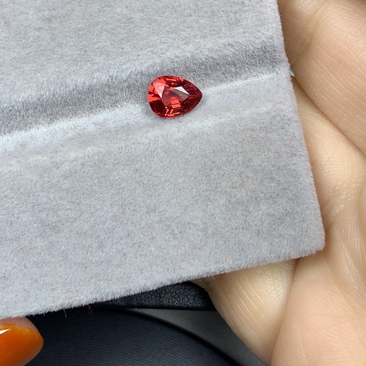 尖晶石裸石1.06ct尖晶石