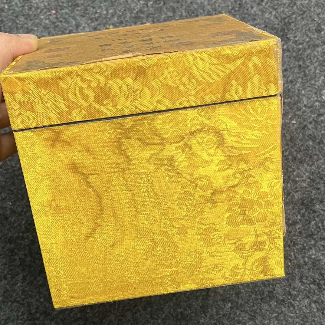 【闪购商品】福利福利福利黄箱木摆件复古工艺