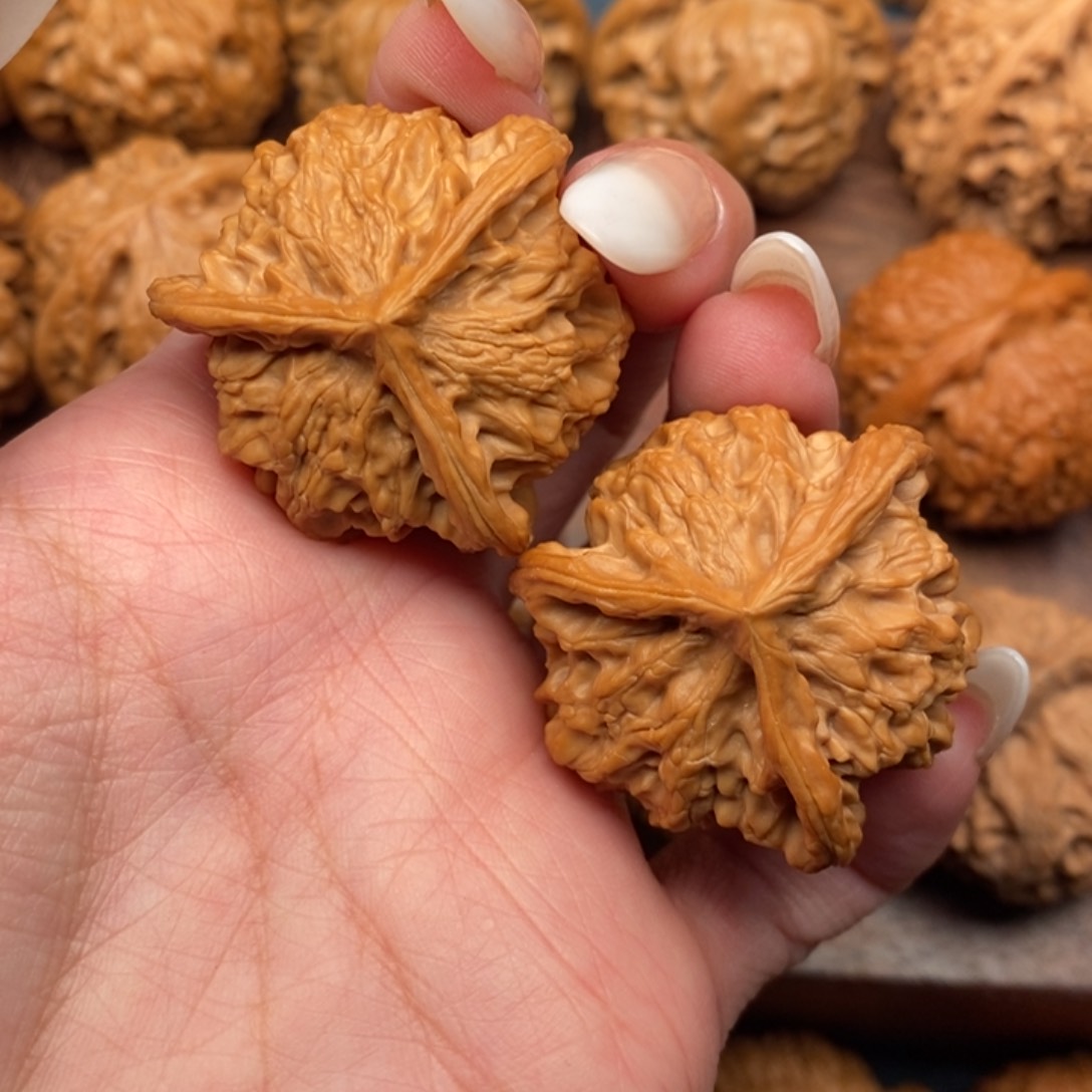 文玩核桃把件盘山正奔38