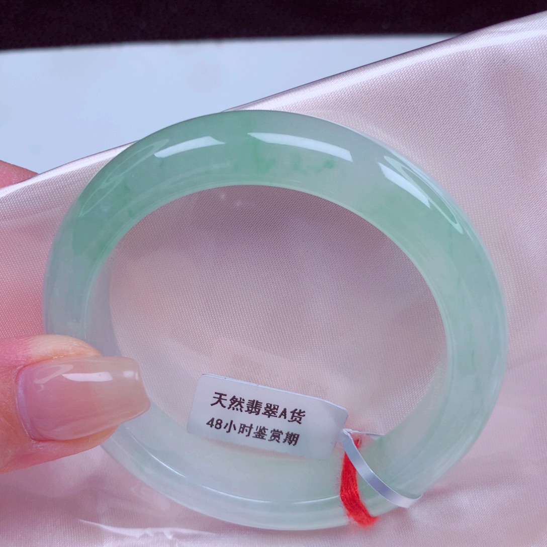 翡翠未镶嵌手镯手镯