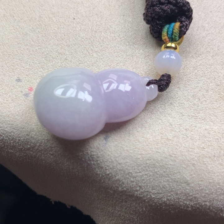 翡翠颈饰未镶嵌吊坠