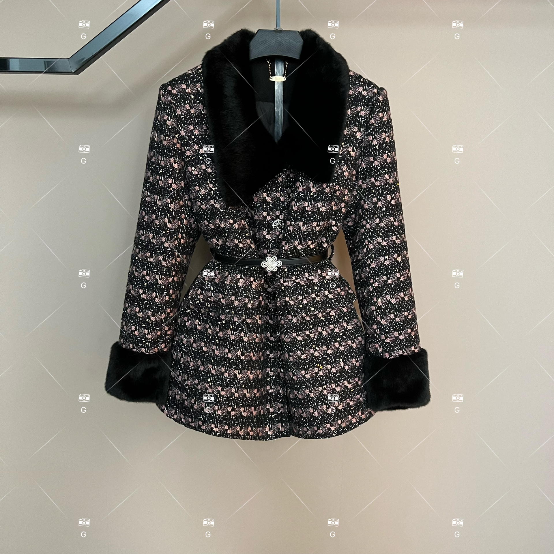 【娜娜】秋冬气质小香风设计师中长款轻奢羽绒服 GS-57899