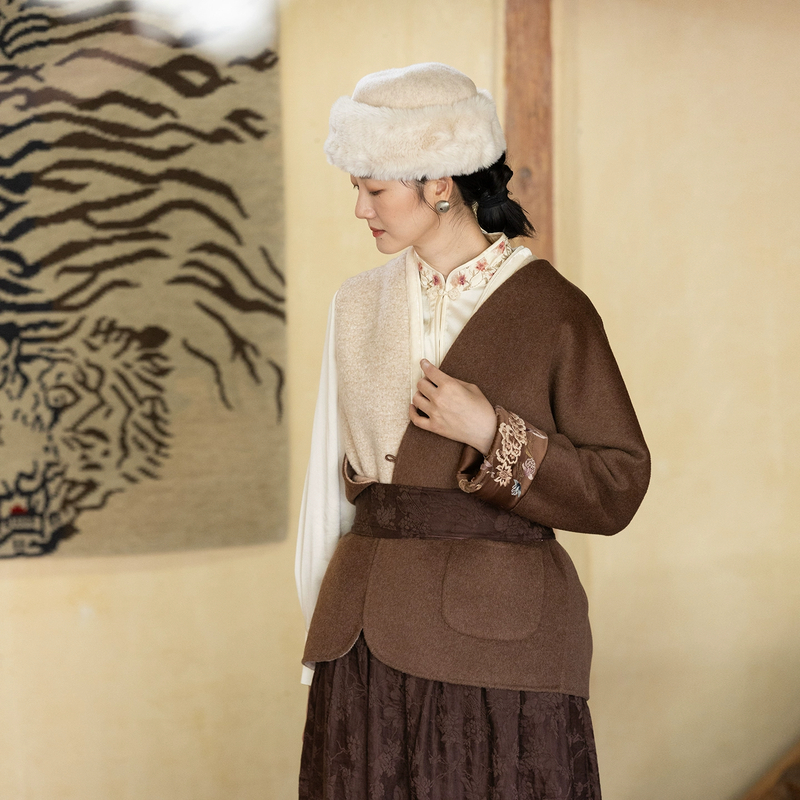 牧衣游原创 进口澳毛呢机绣双面穿短外套女软糯轻盈毛呢外套 百川