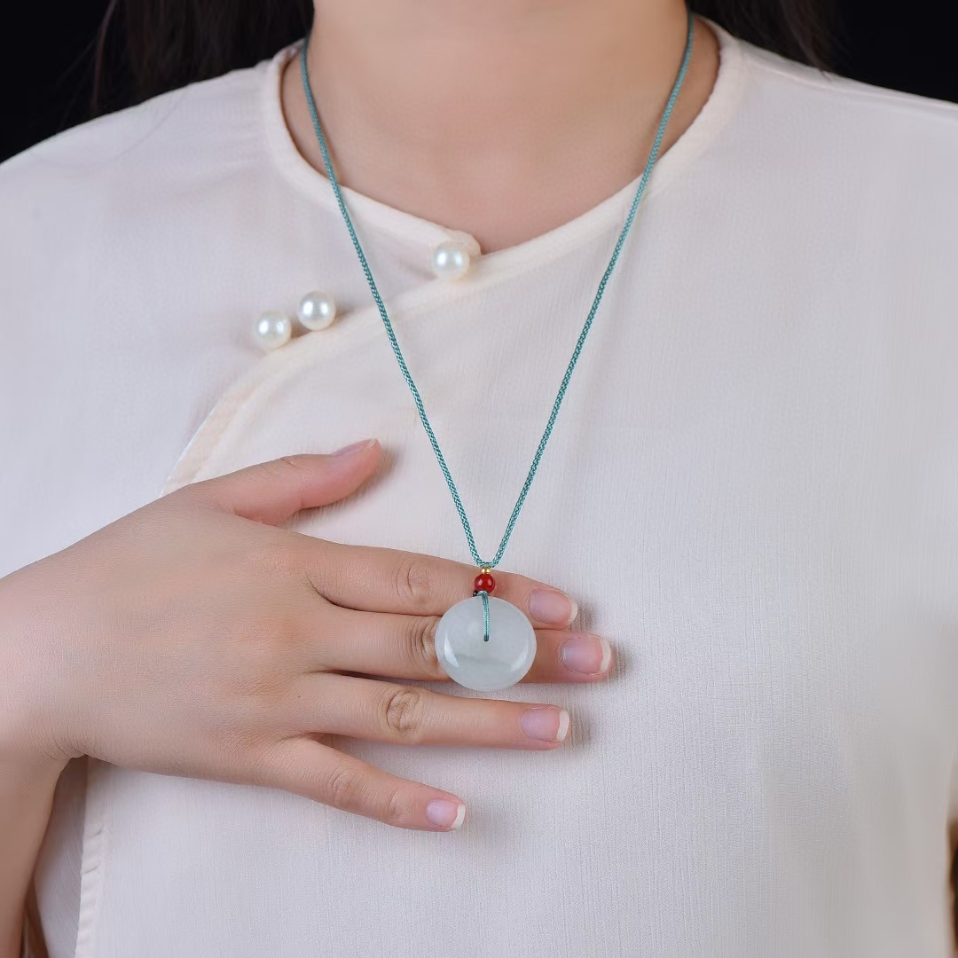 精致天山翠高贵纯洁平平安安平安扣挂件30*30尺寸