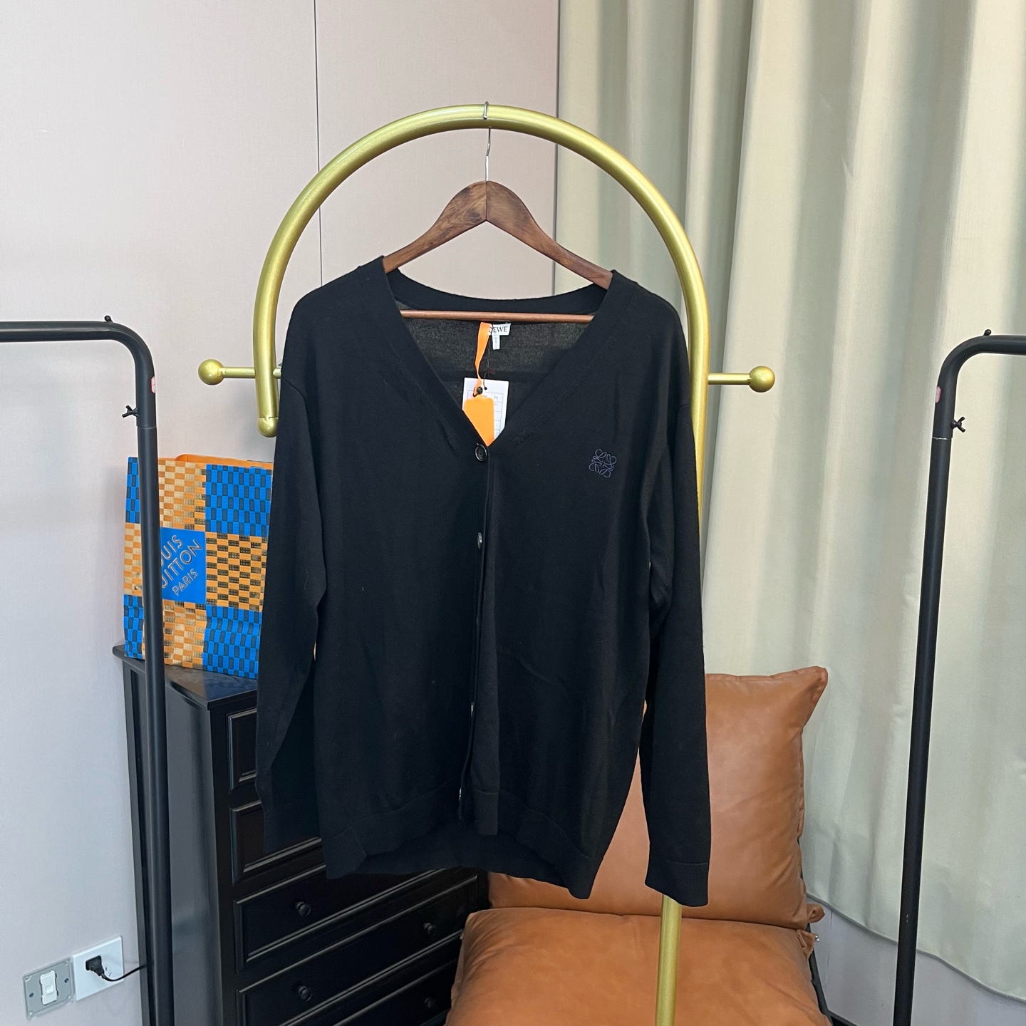 99新 LOEWE/罗意威 黑色刺绣logo开衫 M码 99新