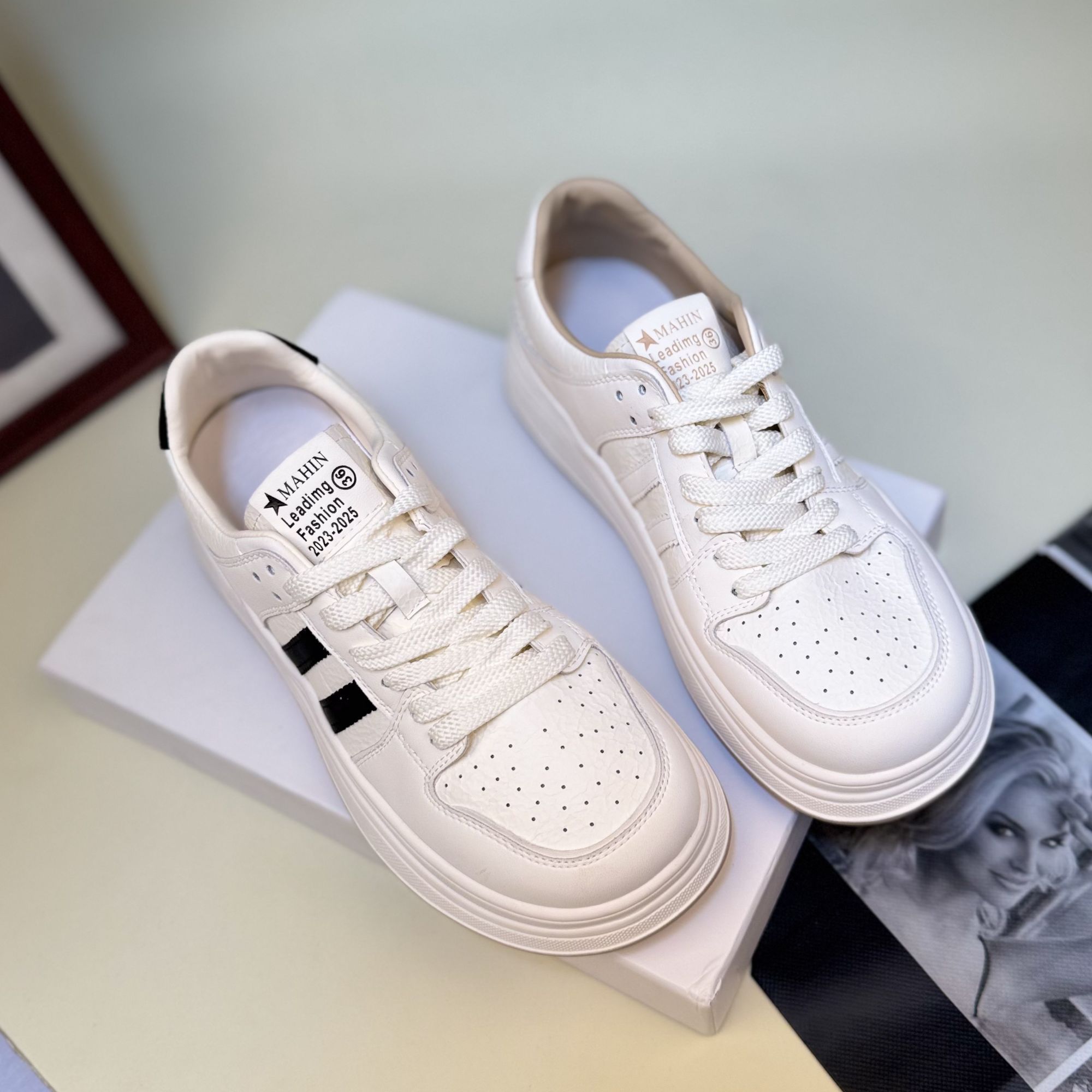 大码40-43真皮小白鞋女学生春季圆头透气平底休闲鞋女板鞋57960