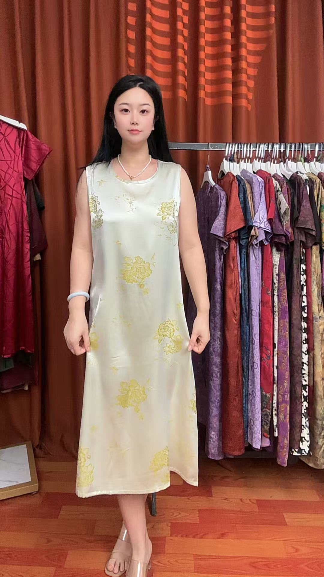 （黄牡丹背心)夏季显瘦圆领亲肤透气无袖气质中长款连衣裙