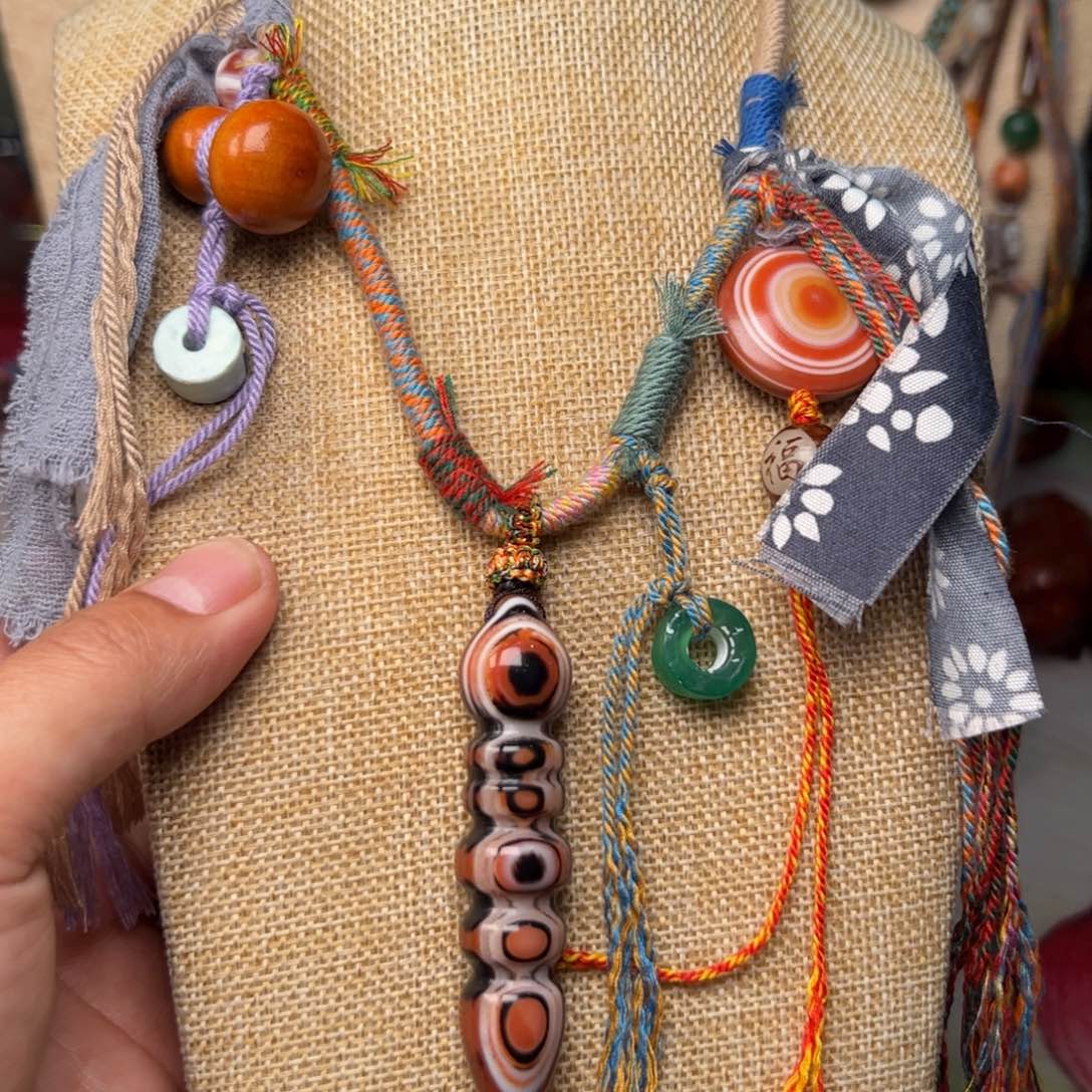 玛瑙/玉髓颈饰未镶嵌