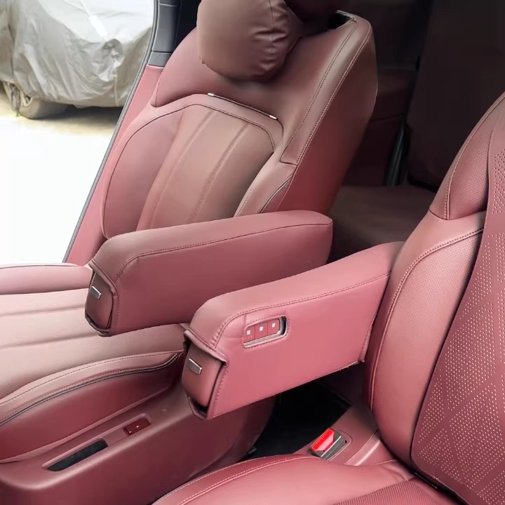 适用于岚图泰山二排座椅扶手保护套防护垫面板盖汽车内饰用品配件