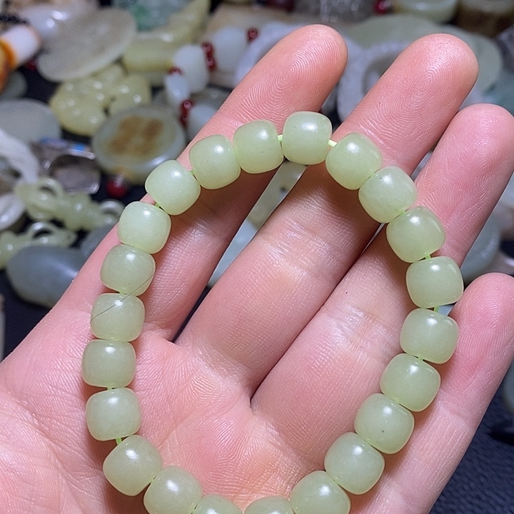 和田玉（糖玉）未镶嵌颈饰