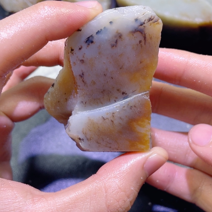 和田玉未镶嵌珠宝半成品