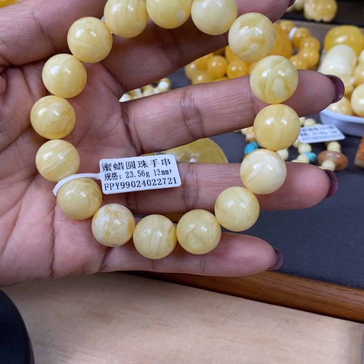 琥珀裸石未镶嵌手串
