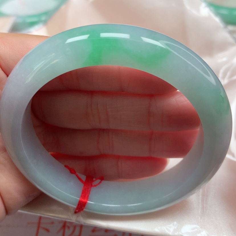 【闪购商品】翡翠手镯未镶嵌冰胶飘阳绿手镯565758圈35号
