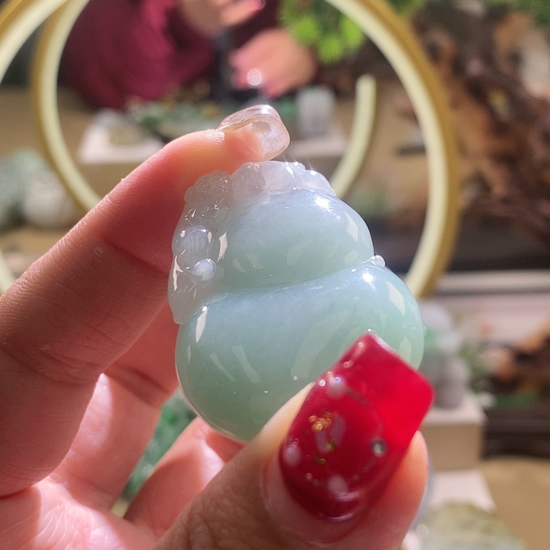 【闪购商品】翡翠颈饰未镶嵌葫芦