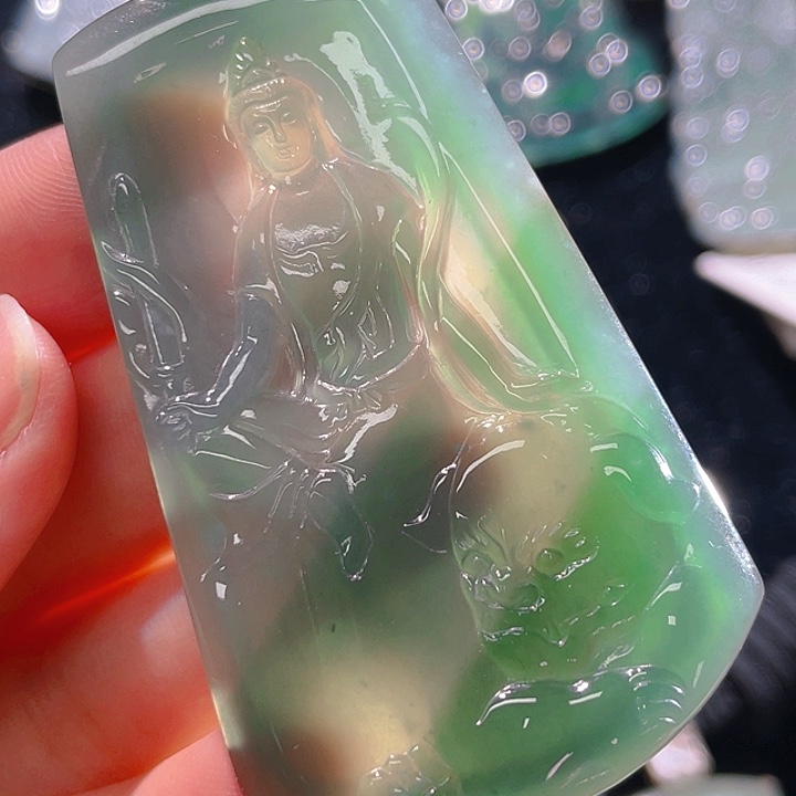 翡翠颈饰未镶嵌6，