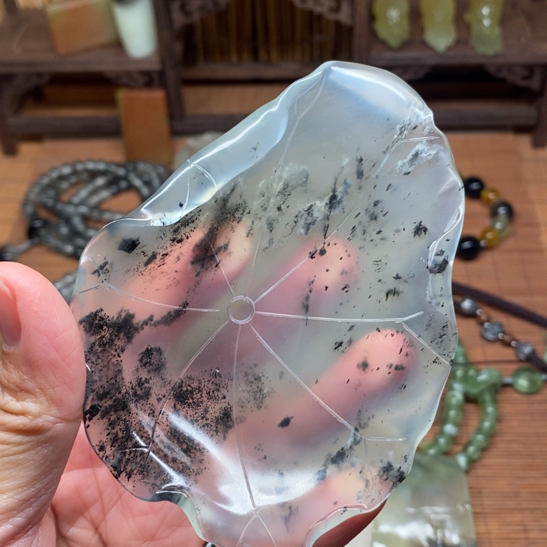 蛇纹石玉未镶嵌摆件