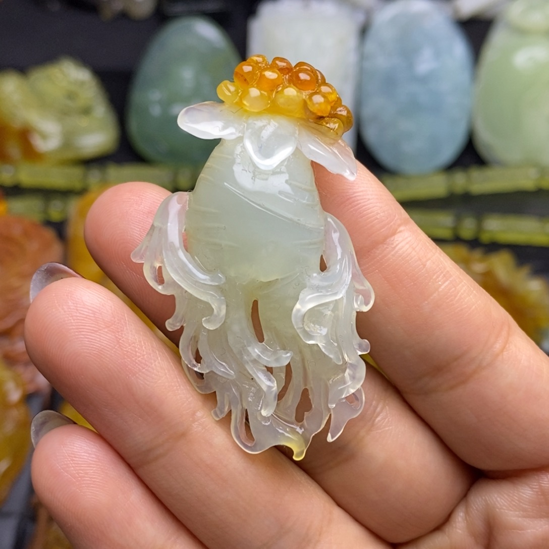 蛇纹石玉颈饰未镶嵌王*华