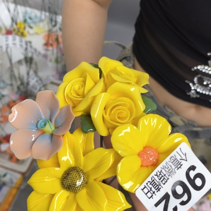 摆件陶瓷材料加工