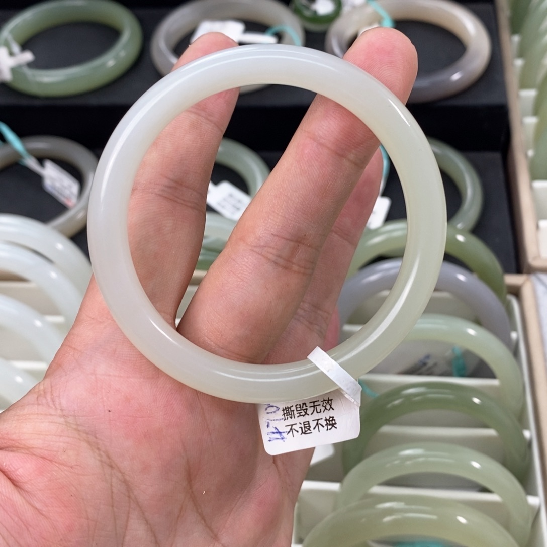 和田玉手镯未镶嵌5455