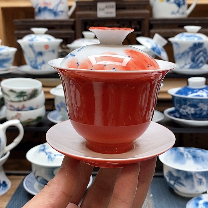 手绘微瑕红色盖碗