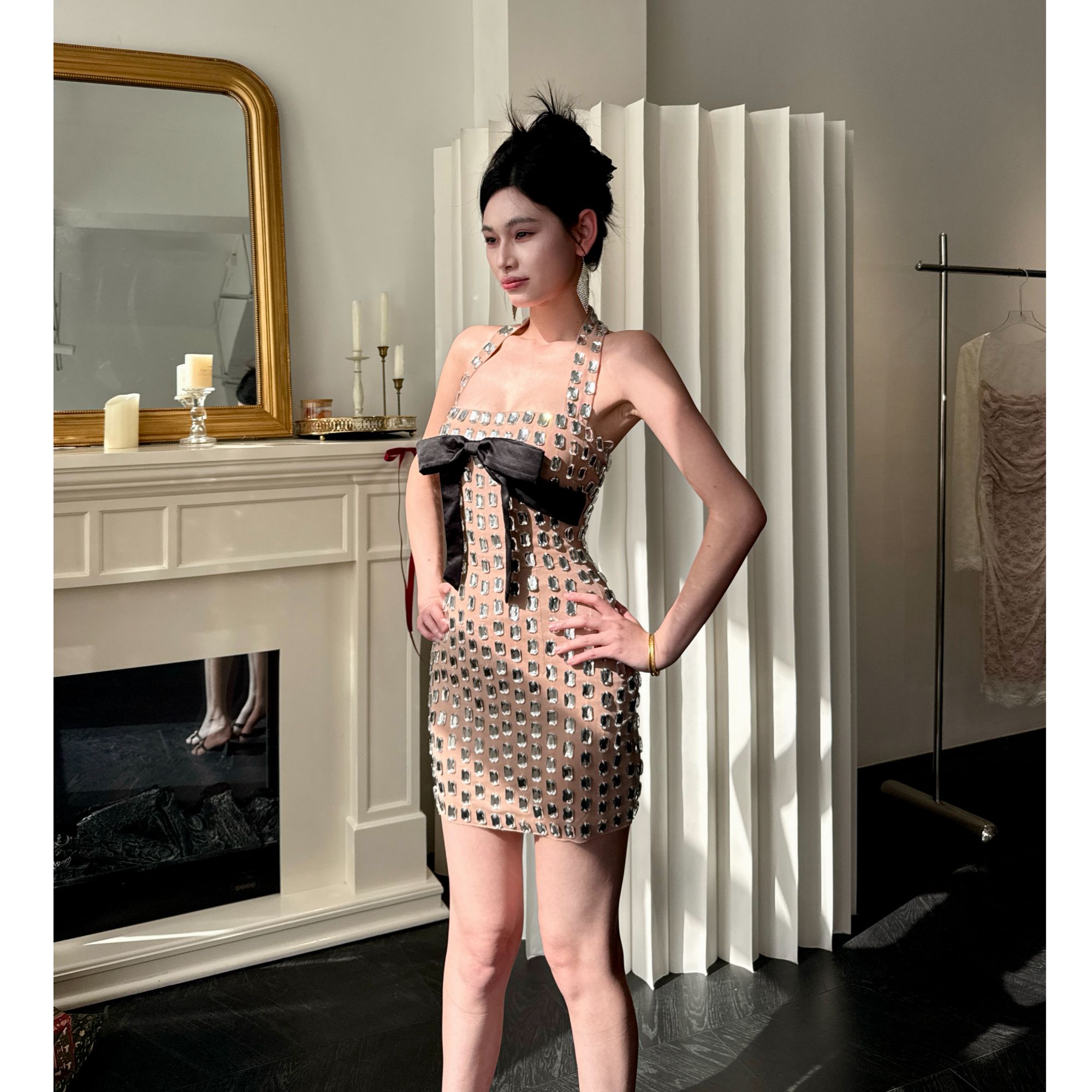 【JINGGUO轻奢】小众法式水钻蝴蝶结露背挂脖高级感连衣裙7560