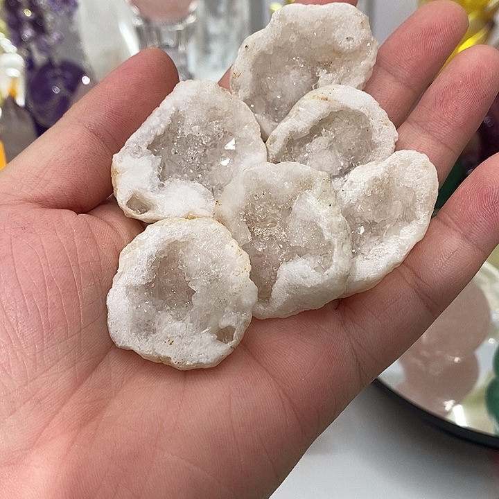 水晶摆件未镶嵌水晶有瑕