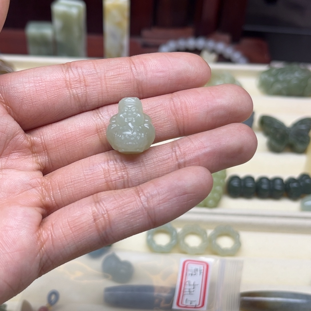 ※***※和田玉未镶嵌珠宝半成品