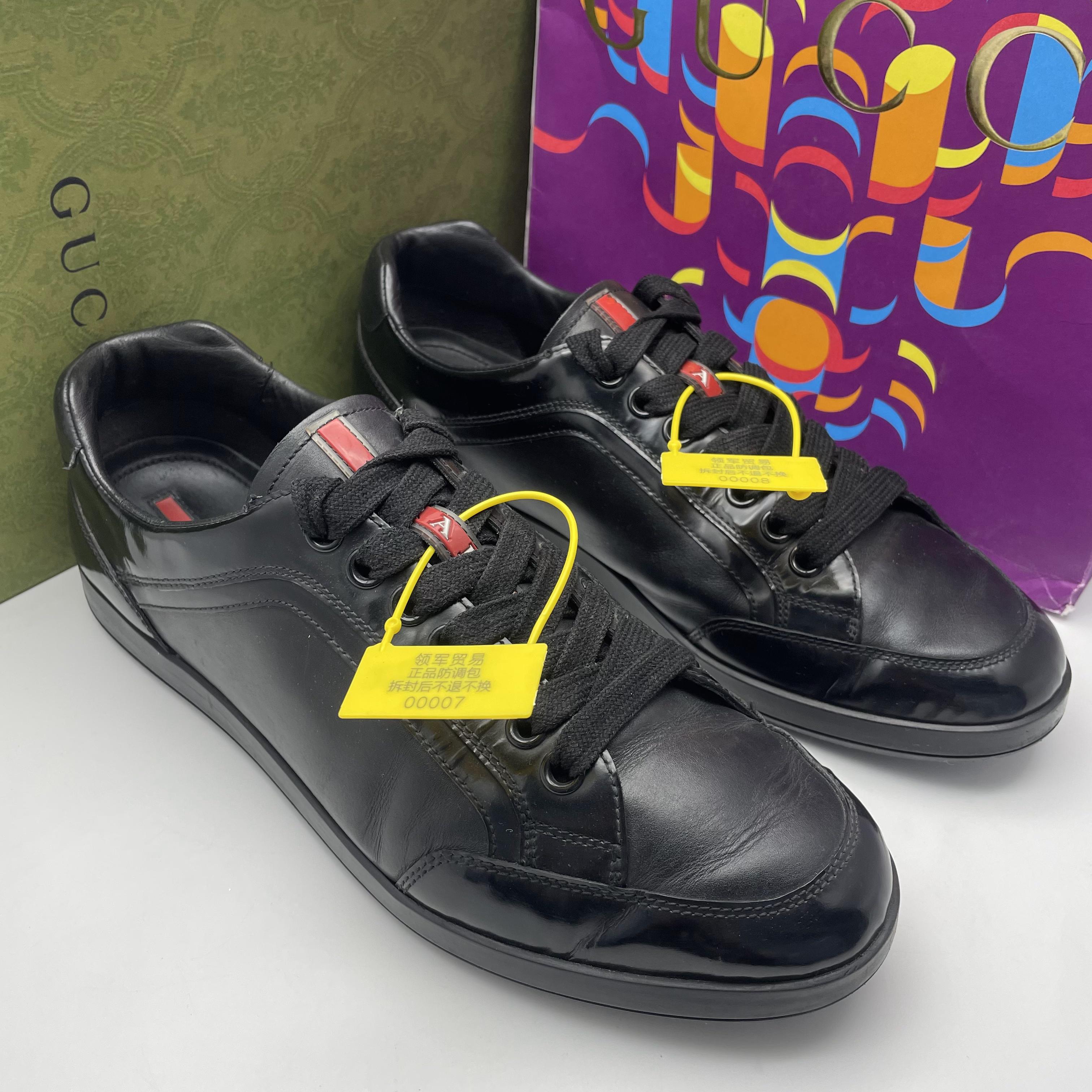 95新 Prada/普拉达 /43欧码/二手男士 黑色舒适休闲时尚低帮板鞋