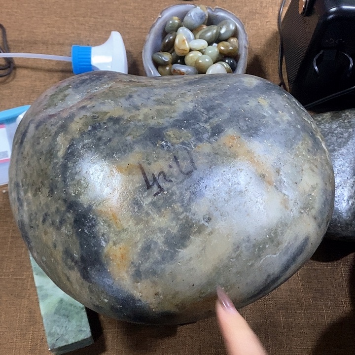 未镶嵌和田玉（糖玉）挂件青*房