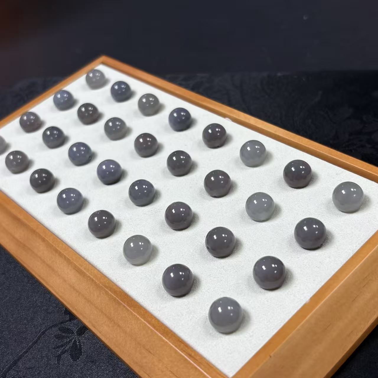 「戴琴珠宝」DQ3759-和田玉烟紫12mm左右单珠配件（多样性发其一）