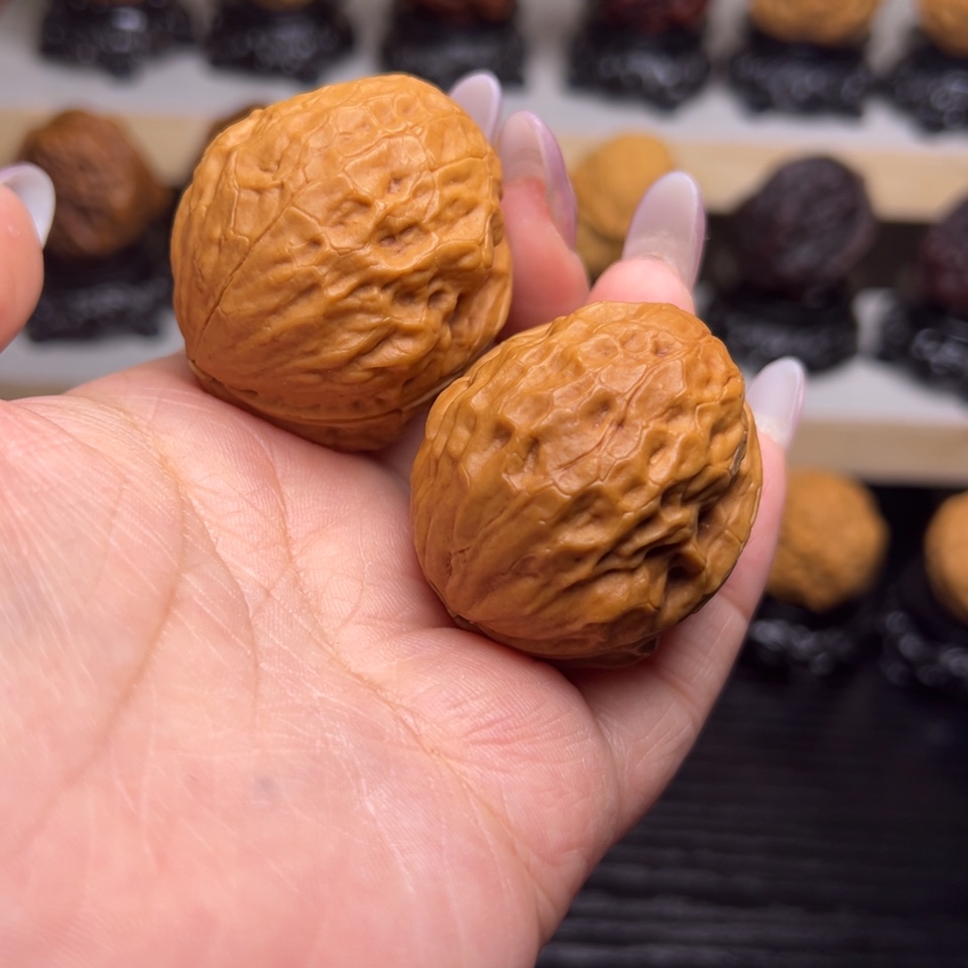 文玩核桃吊坠7z-------42尺58克