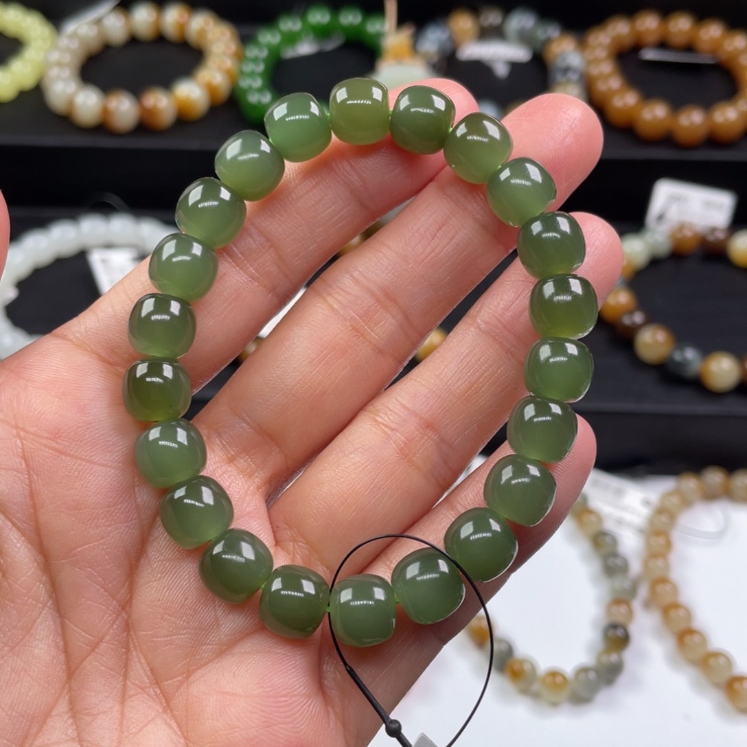 未镶嵌手链和田玉猫**了