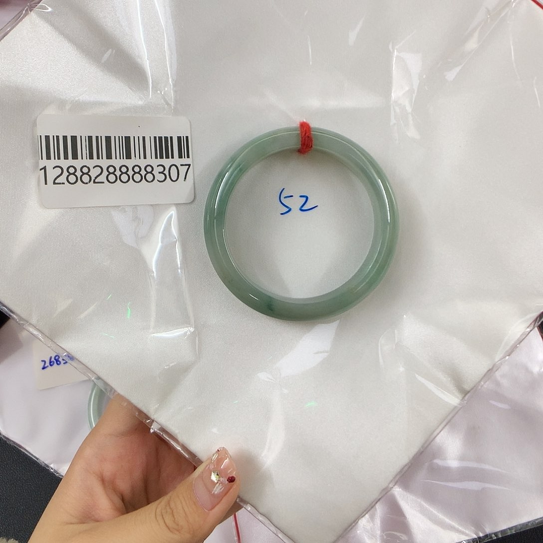 翡翠手镯未镶嵌天然缅甸翡翠手镯