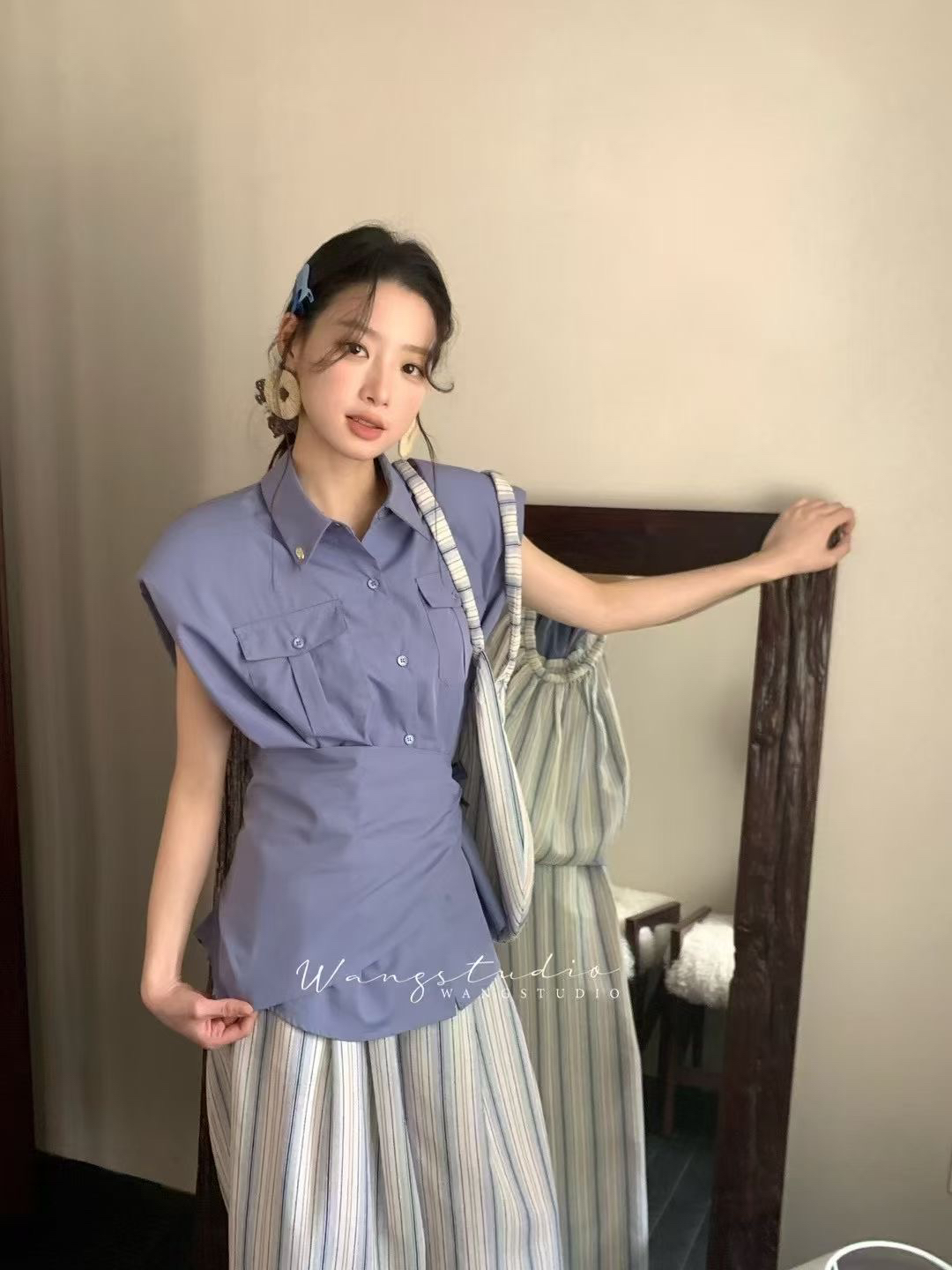 法式复古短袖翻领无袖衬衫女夏季新款设计感收腰显瘦上衣
