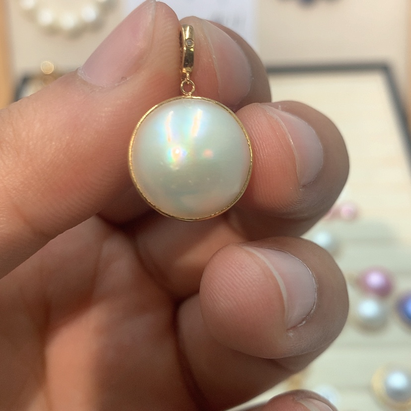 【闪购商品】18K金镶嵌颈饰拼合珍珠（马贝珠）