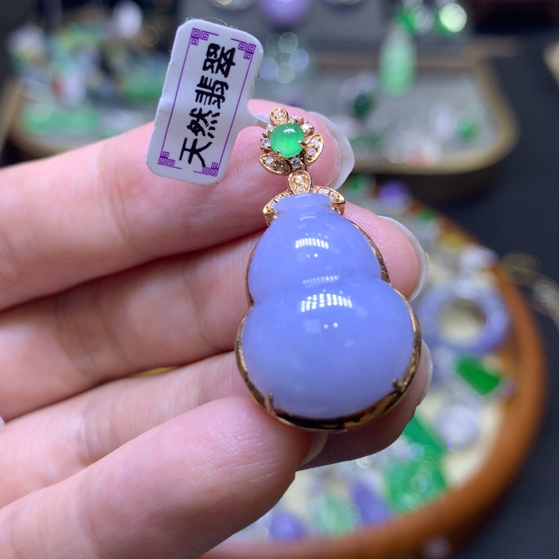 翡翠18K金镶嵌颈饰翡翠吊坠项链