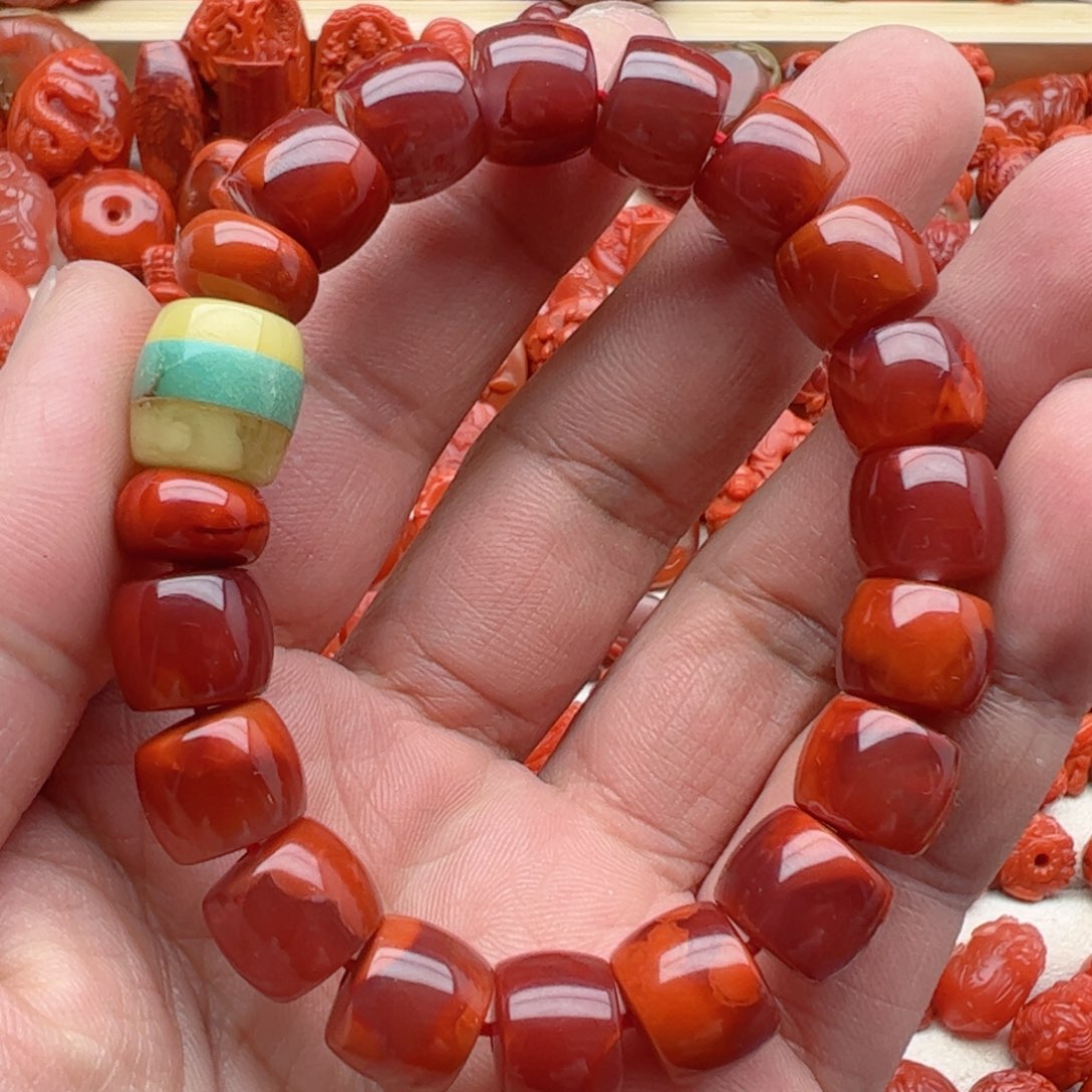 南红玛瑙配饰未镶嵌