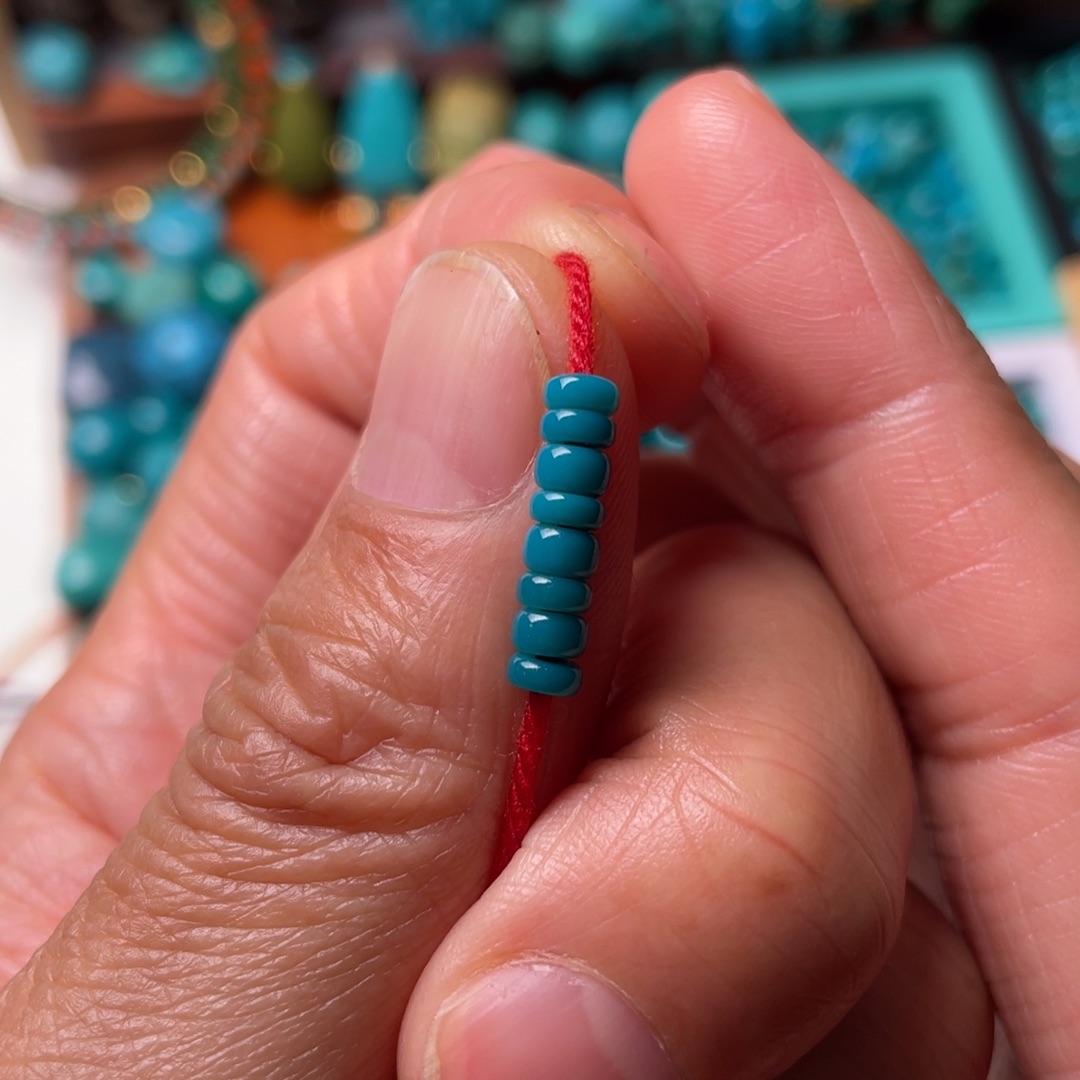 绿松石颈饰未镶嵌富****球