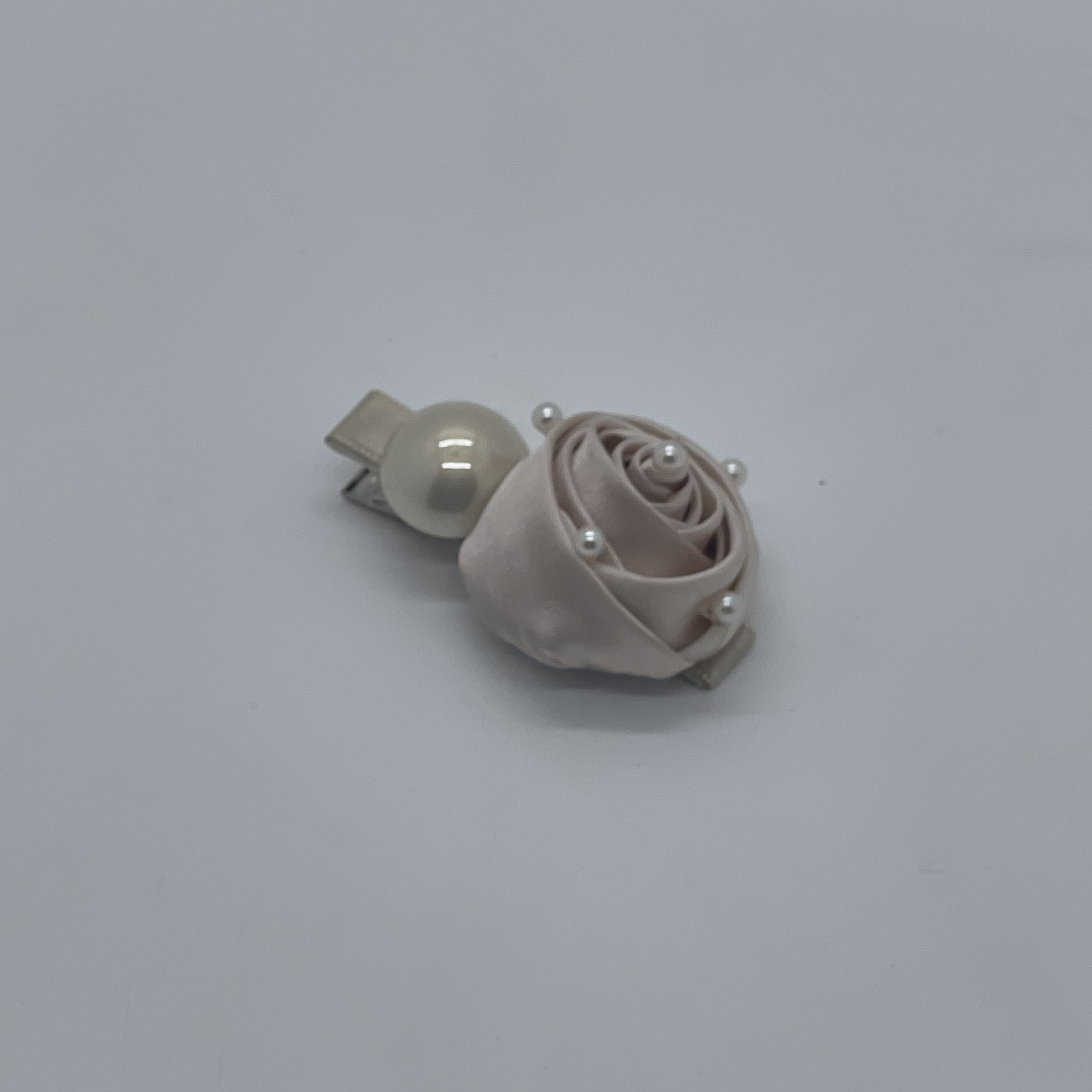 GREBUTY 6726 百搭法式小香风淡粉色珍珠轻奢玫瑰5.5cm小边夹