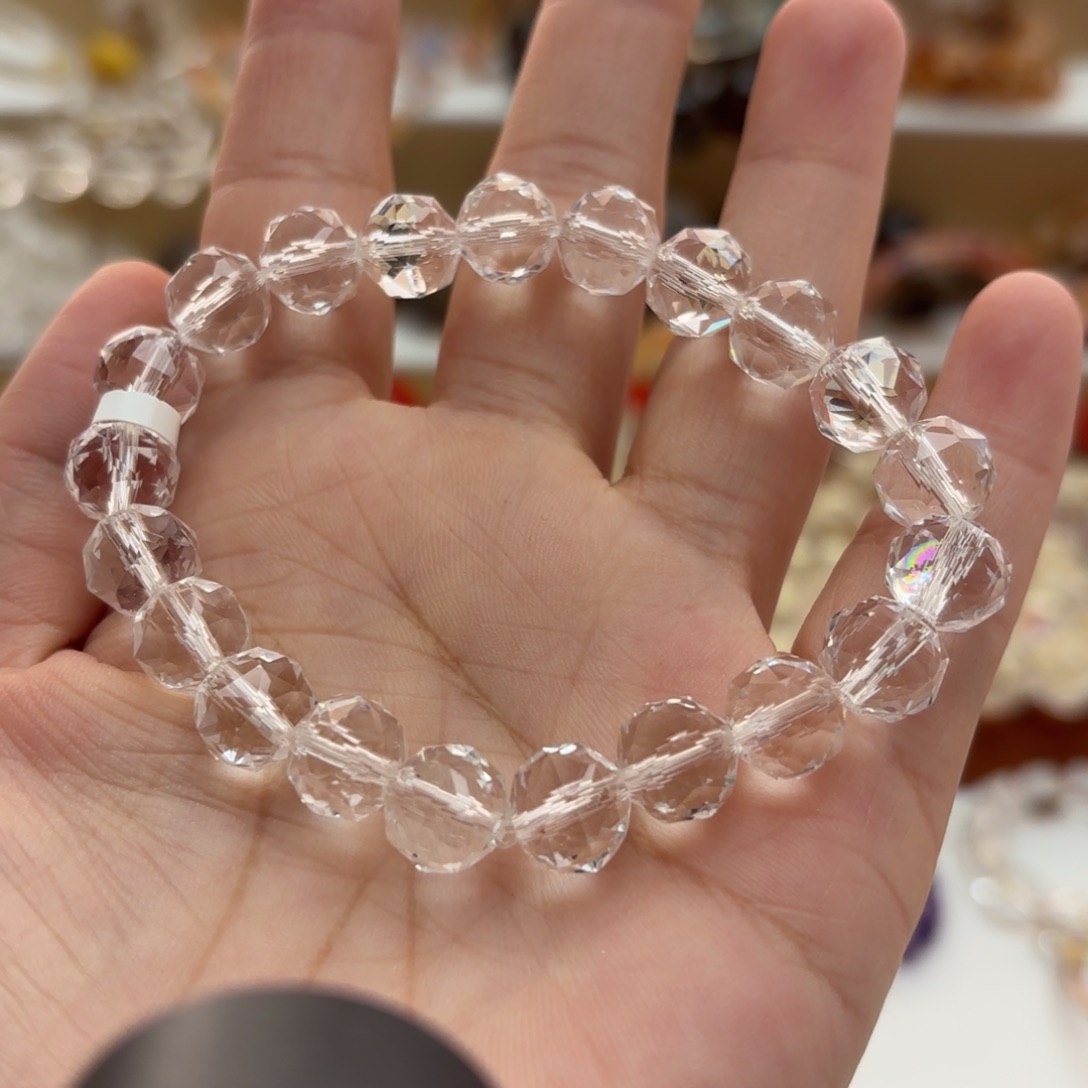 无非金属圆切面白手串