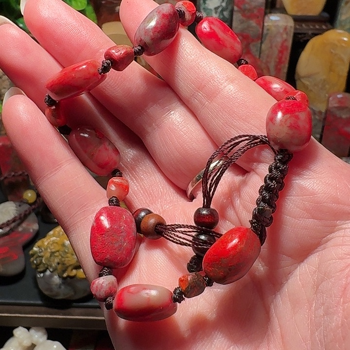 昌化鸡血石奔**.昌化鸡血石