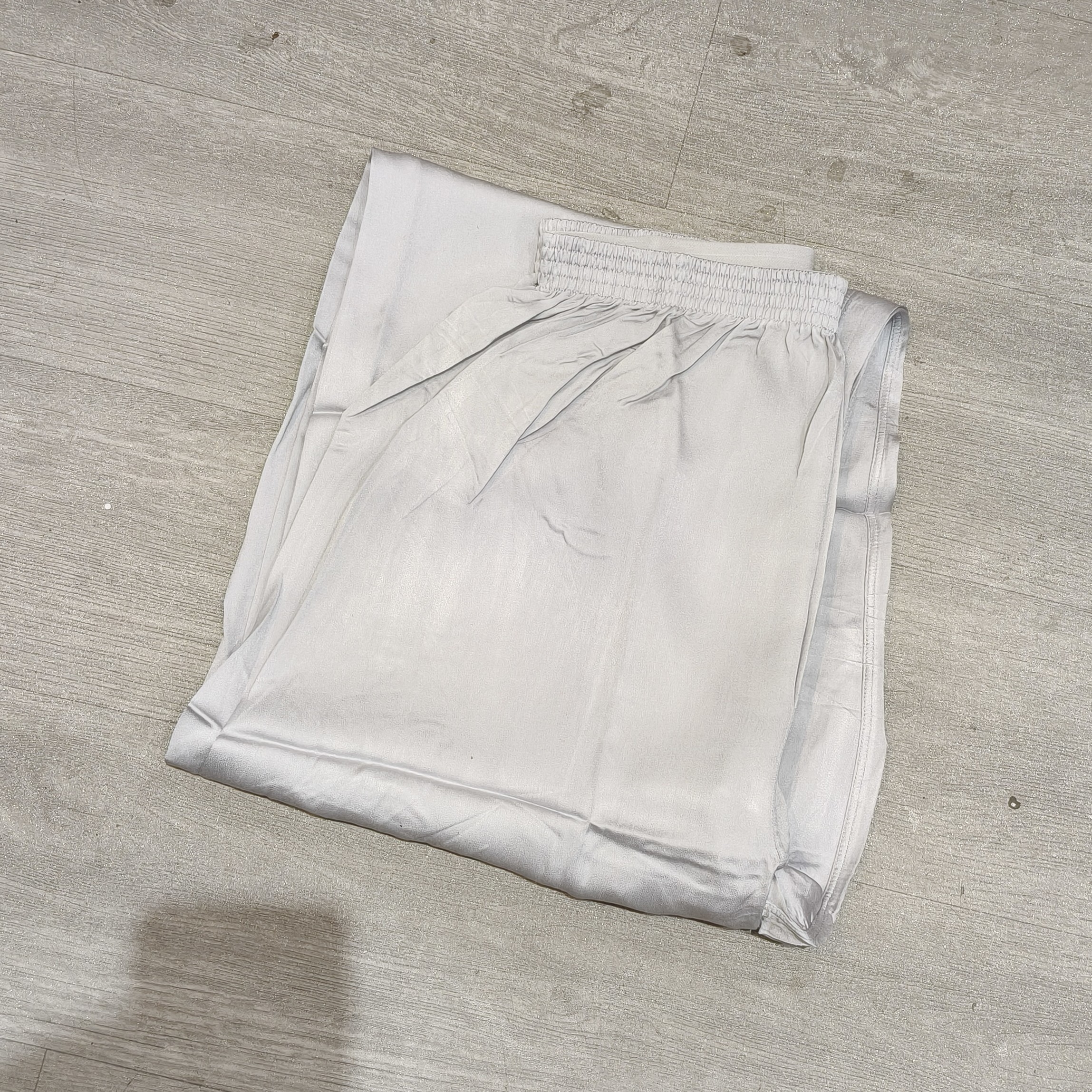 松紧银色薄款休闲直筒阔腿长裤(微瑕）-果梓919