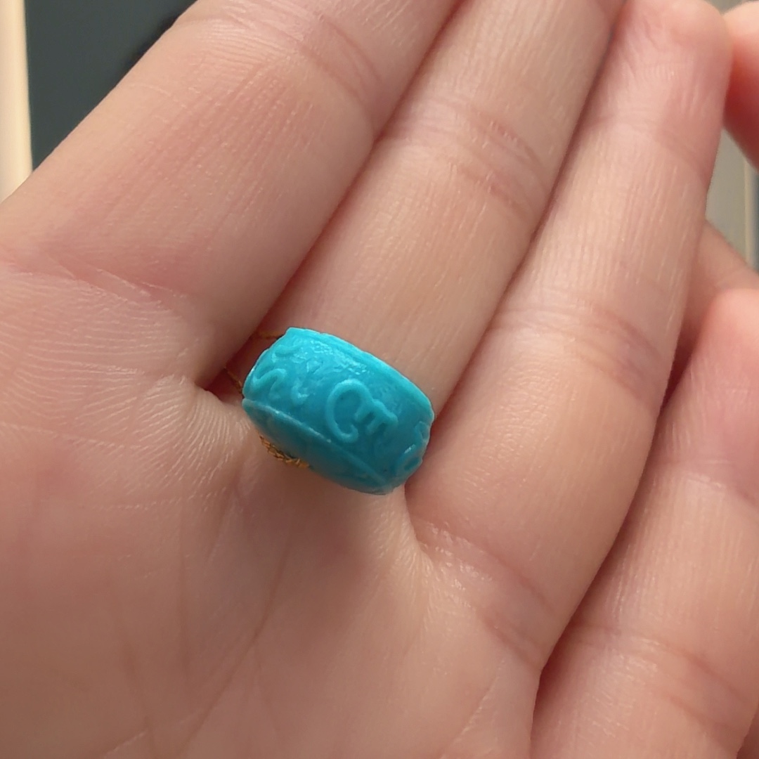 绿松石未镶嵌颈饰