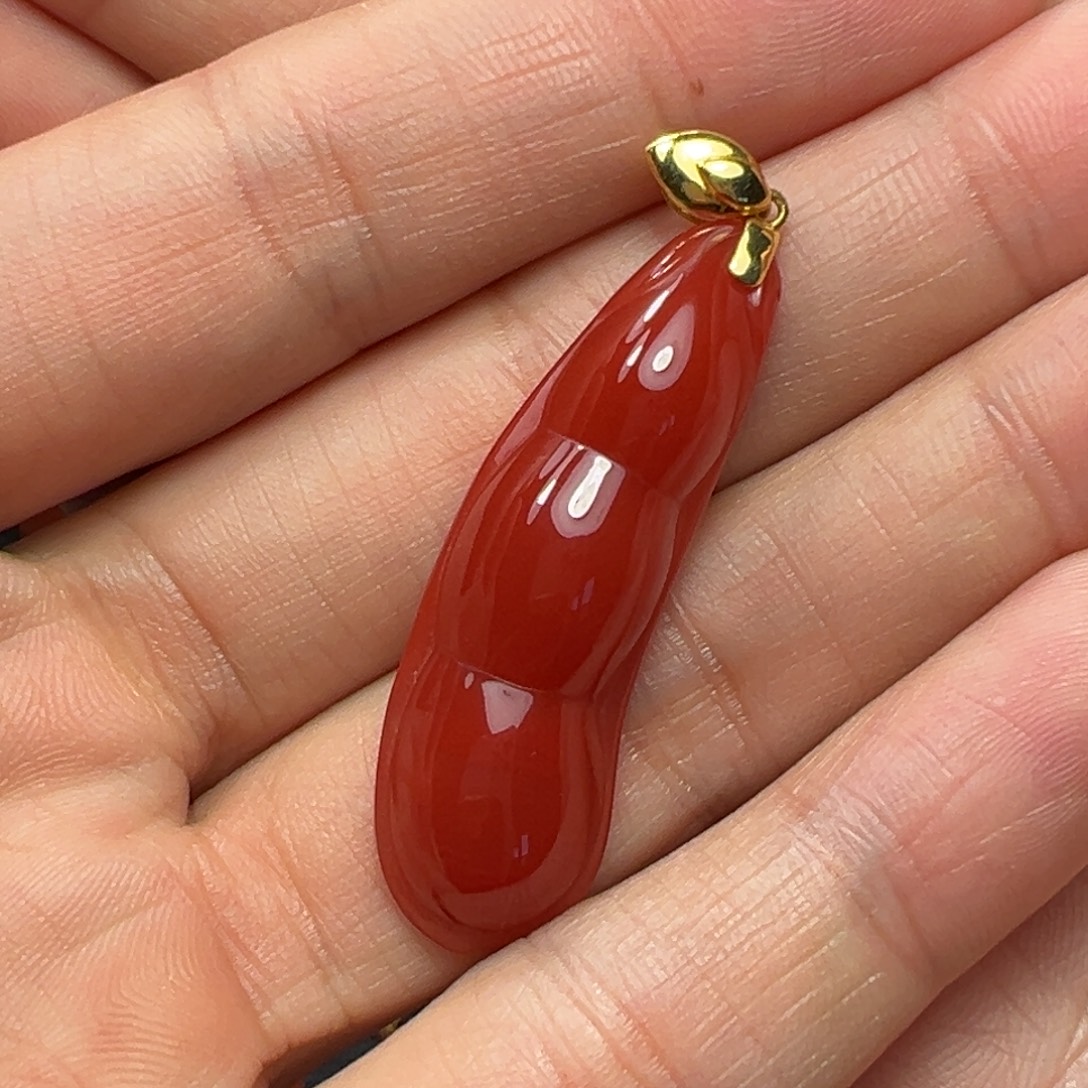 南红玛瑙18K金镶嵌吊坠