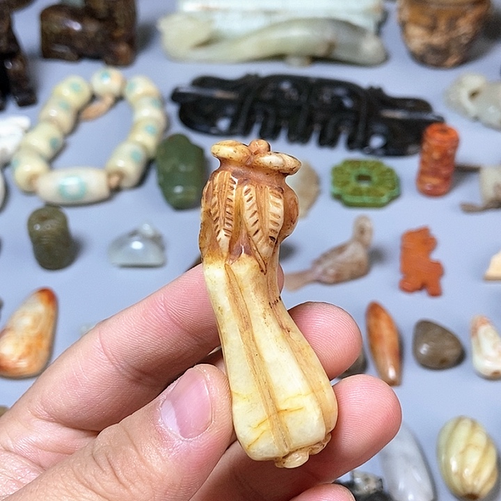 和田玉未镶嵌颈饰96