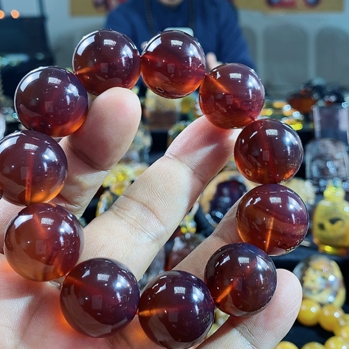 琥珀颈饰未镶嵌一