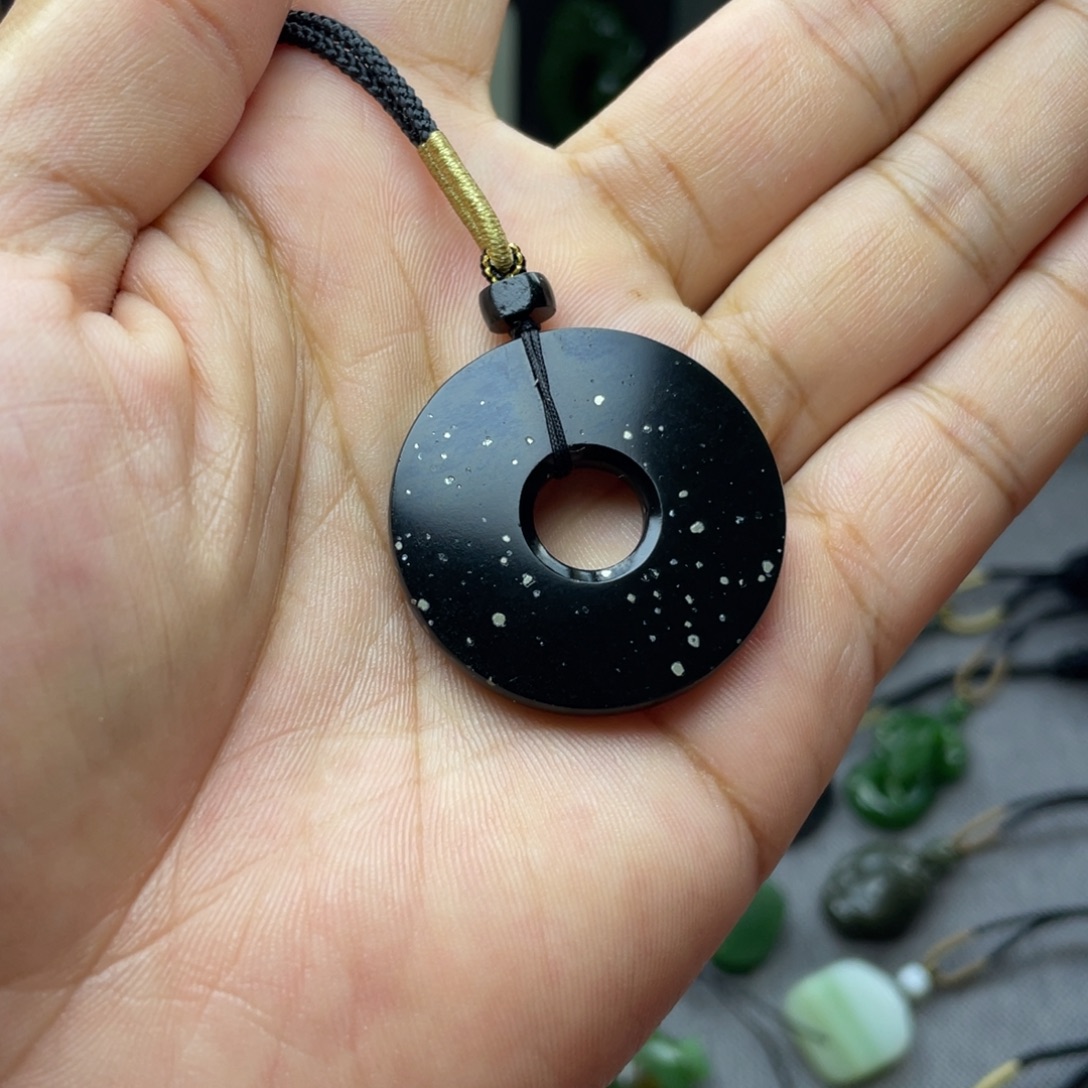 未镶嵌和田玉挂件