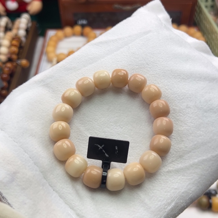 菩提根/象牙果手串卡13桶珠瑕疵1